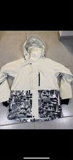 Горнолыжная куртка женская размер 46-48