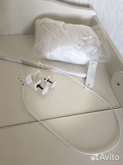 Детская кровать и комод+