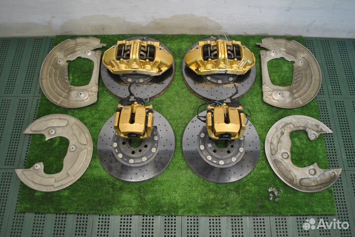 Керамические тормоза на BMW M5 F90 M8 F91