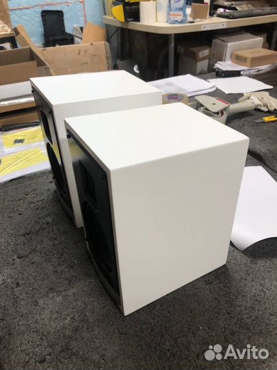 Полочная акустика Martin Logan Motion 15i Matte Wh