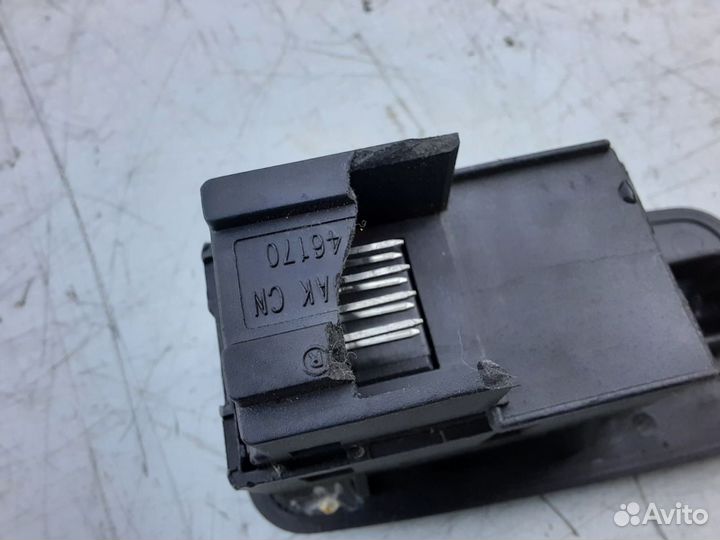 Кнопка стеклоподъемника Chery Tiggo T11