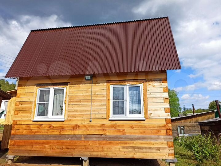 Дом 63 м² на участке 5 сот.