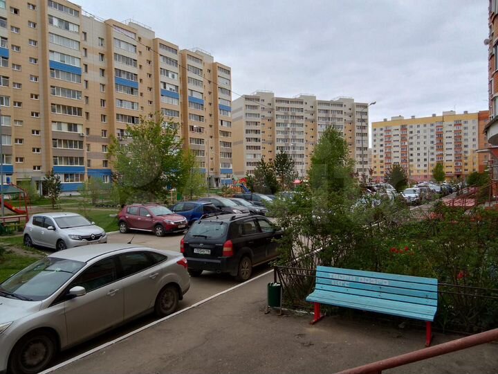 2-к. квартира, 53 м², 4/10 эт.