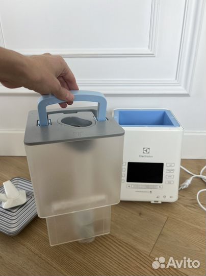 Увлажнитель воздуха Electrolux ehu-3815d