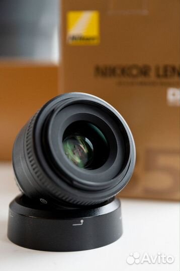 Объектив Nikon 35 mm f/1.8G AF-S DX Nikkor