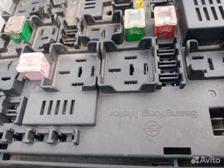 Блок предохранителей Ssangyong Actyon 2