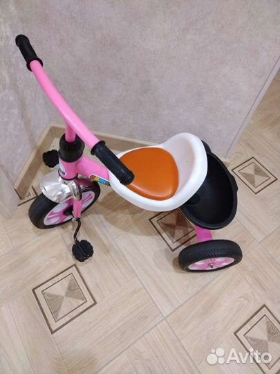 Детский трехколесный велосипед 