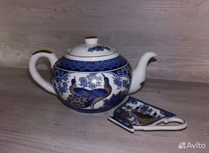 Чайник заварочный и подставка для чайного пакетика