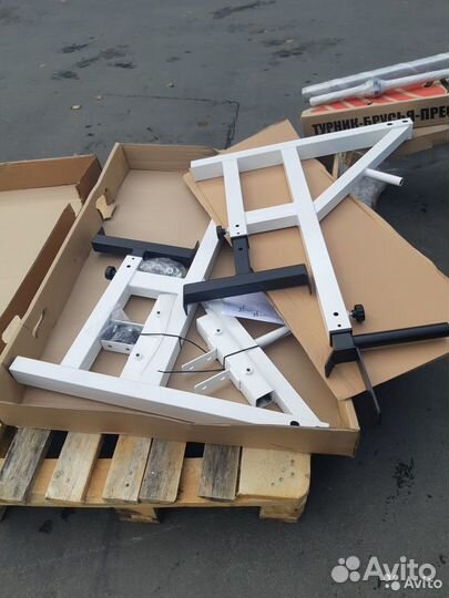 Стойки для штанги + скамья для жима