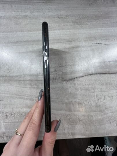 iPhone Xs, 64 ГБ