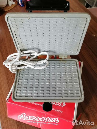 Электровафельница