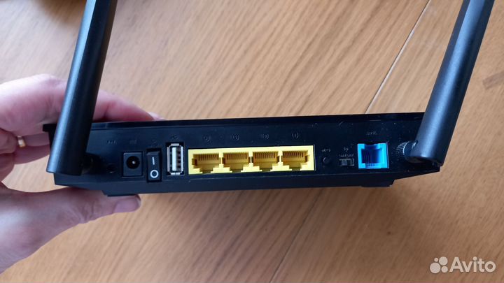 Роутер Asus DSL-N12U