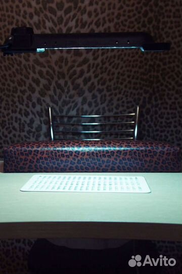 Вытяжка маникюрная врезная