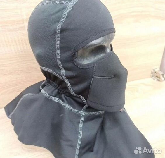 Зимний подшлемник с защитой от запотевания визора