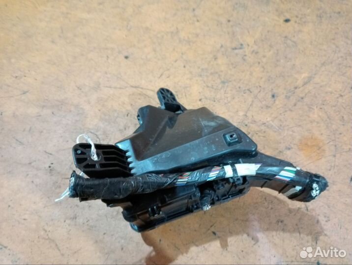 Блок предохранителей Toyota Vitz NCP131