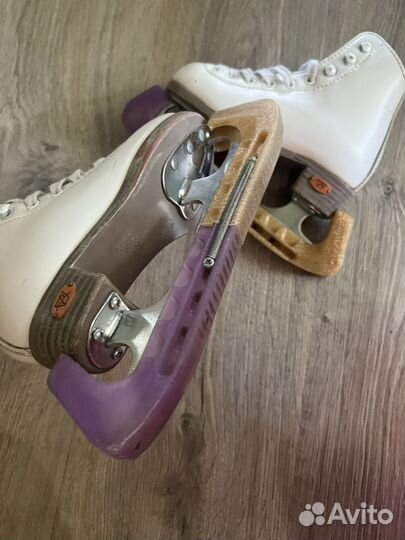 Коньки фигурные детские профессиональные