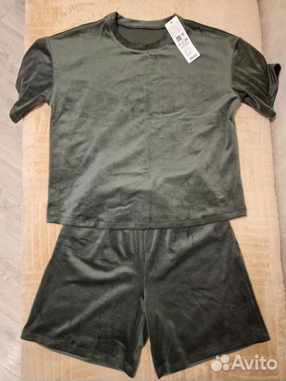 Комплект новый женский р. 44-46