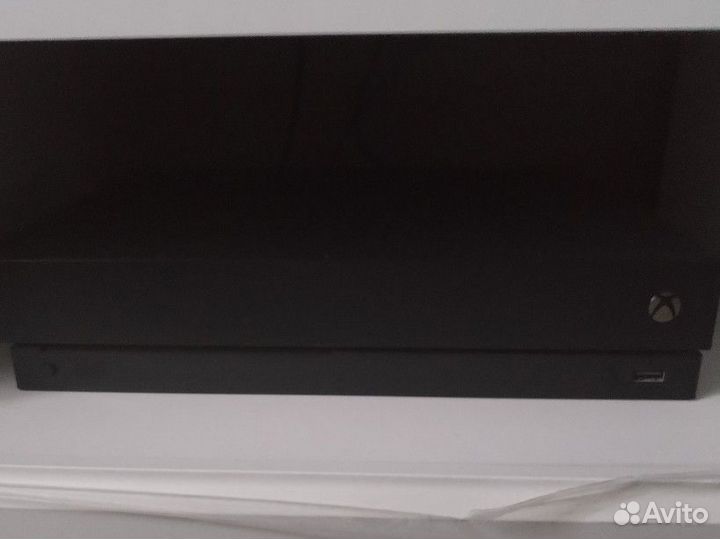 Продам Xbox one x