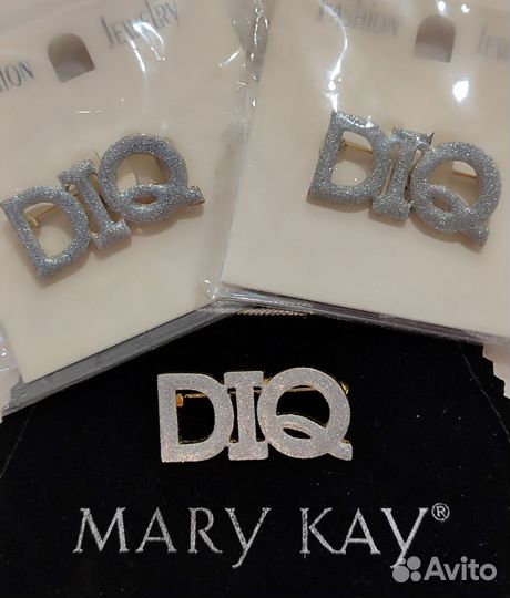 Броши - Шмель. Награды