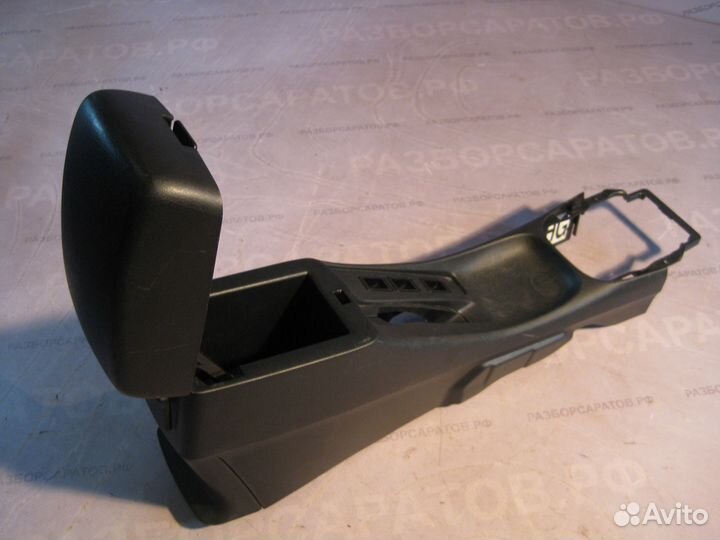 Подлокотник центральный Ниссан Альмера Классик