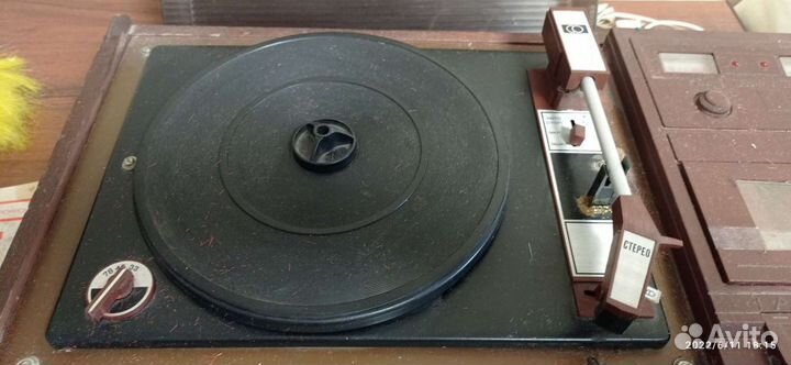 Проигрыватель винила СССР