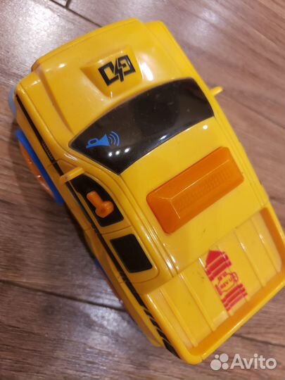 Детские машинки игрушки 3шт отличное состояние б/у