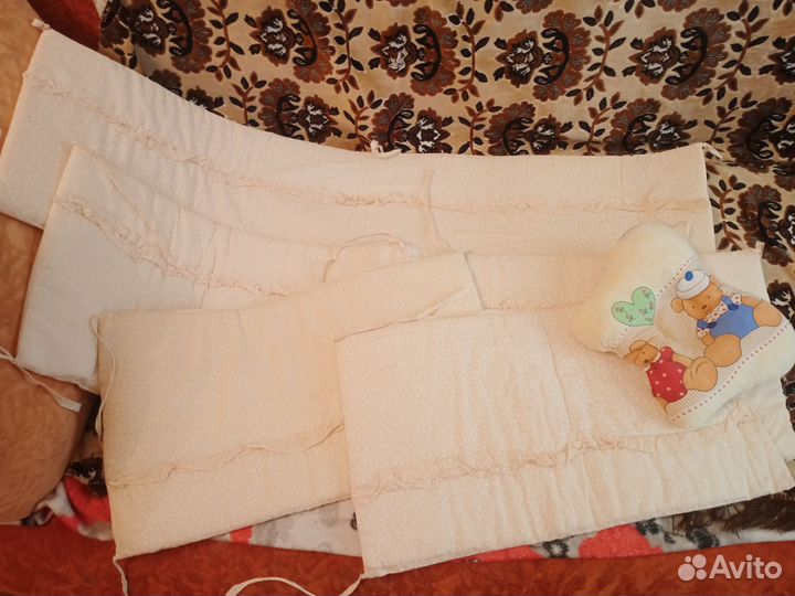 Бортики в детскую кроватку