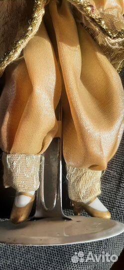 Антикварная кукла