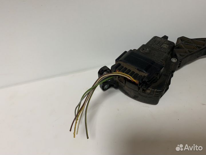 Педаль газа Ford Focus 2