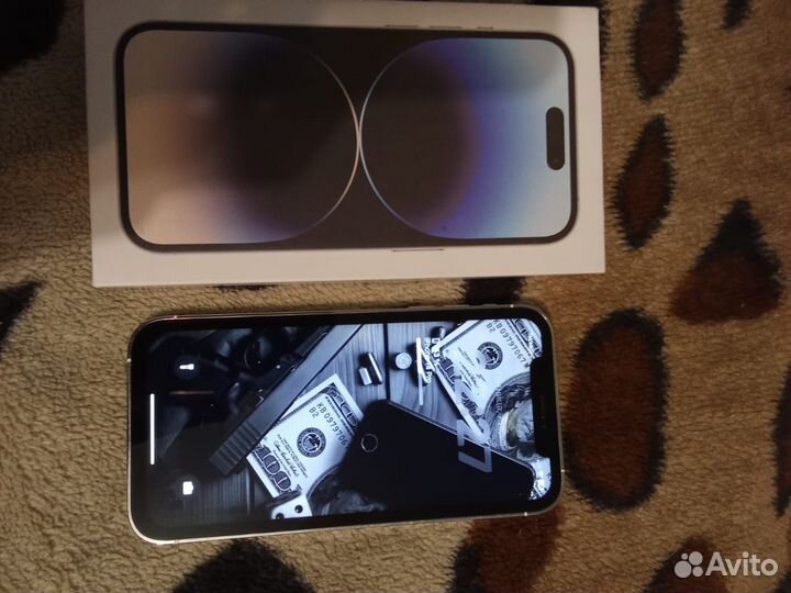 iPhone Xr в корпусе 14 pro