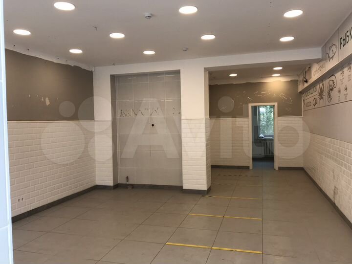 Торговая площадь, 62 м²