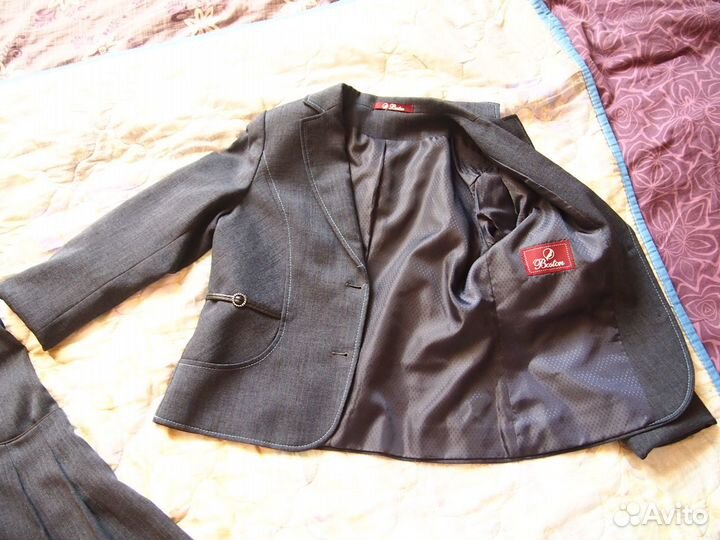 Костюм школьный