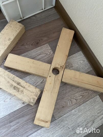 Крестовина для елки