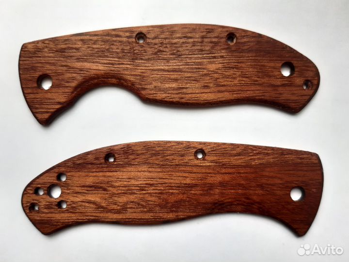 Spyderco Tenacious - накладки из Сапеле