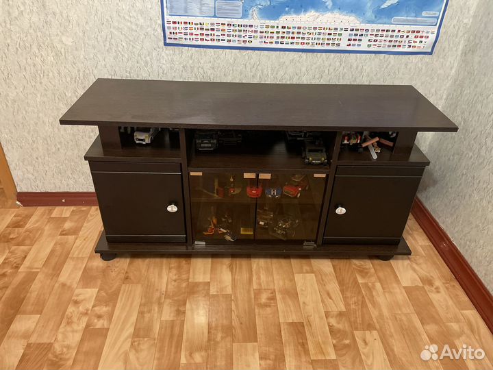 Тумба под телевизор