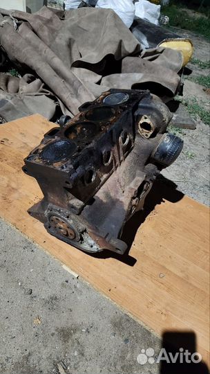 Блок двс 21083 в сборе
