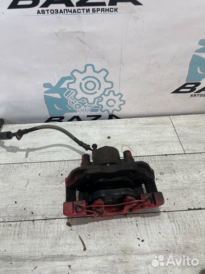 Суппорт передний левый Ford Focus 3