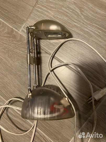 Лампа настольная регулирующаяся