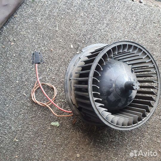 Моторчик печки Volkswagen Caddy 6N1819021