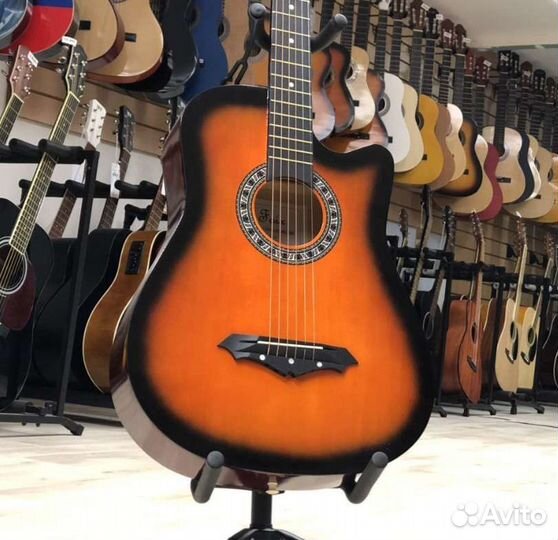 Гитара. Новая. В коробке