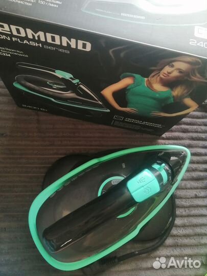 Утюг Redmond б/у