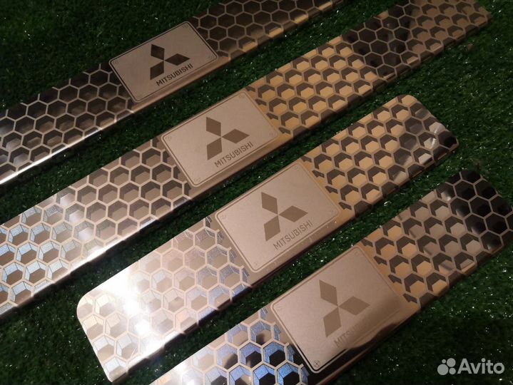 Накладки на пороги Mitsubishi ASX