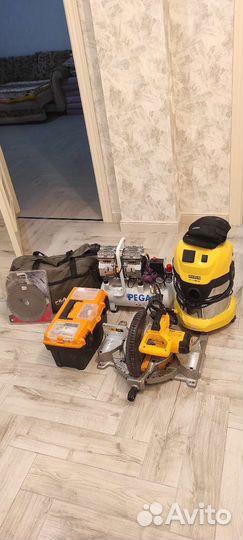 Установка плинтусов