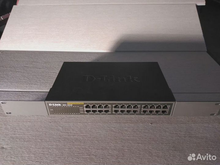 Коммутатор D-Link DES-1024D неуправляемый