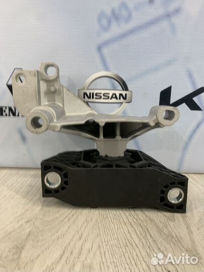 Опора двигателя двс Кронштейн Nissan terrano D10