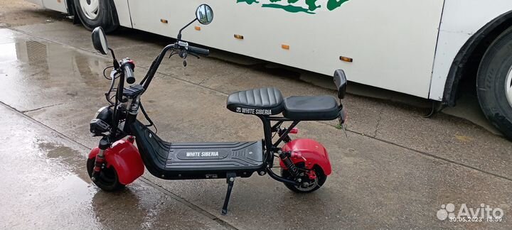 Продам электросамокат