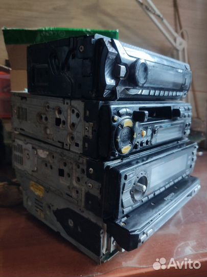 4 автомагнитолы на запчасти