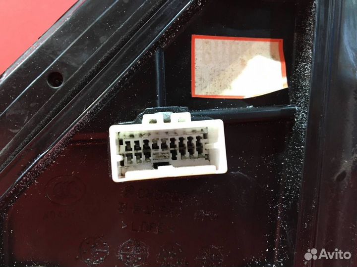 Зеркало заднего вида правое Hyundai Santa Fe Cm