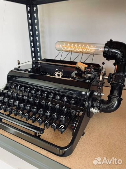 Пишущая машинка 