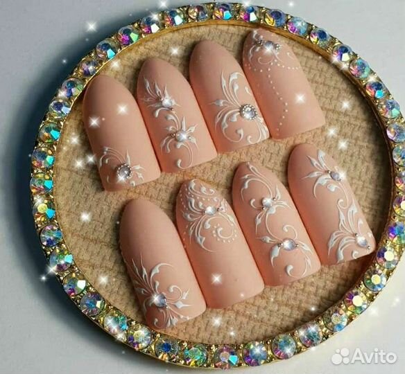 Обучение маникюру и дизайну ногтей